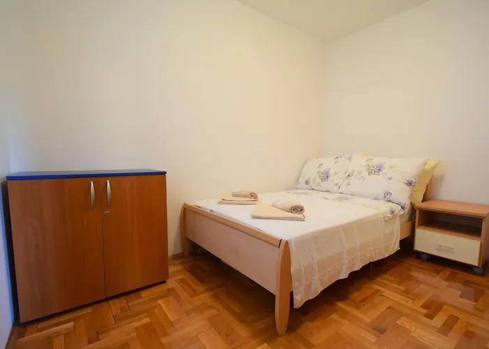 Mirela By Interhome Apartman